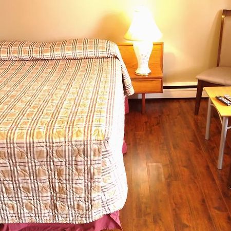 Maple Leaf Motel Delhi Ngoại thất bức ảnh