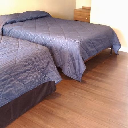 Maple Leaf Motel Delhi Ngoại thất bức ảnh